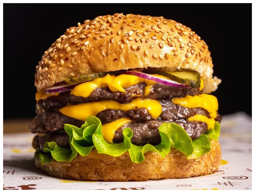 Cheddar burger triple wanted burger dostava hrane alideda