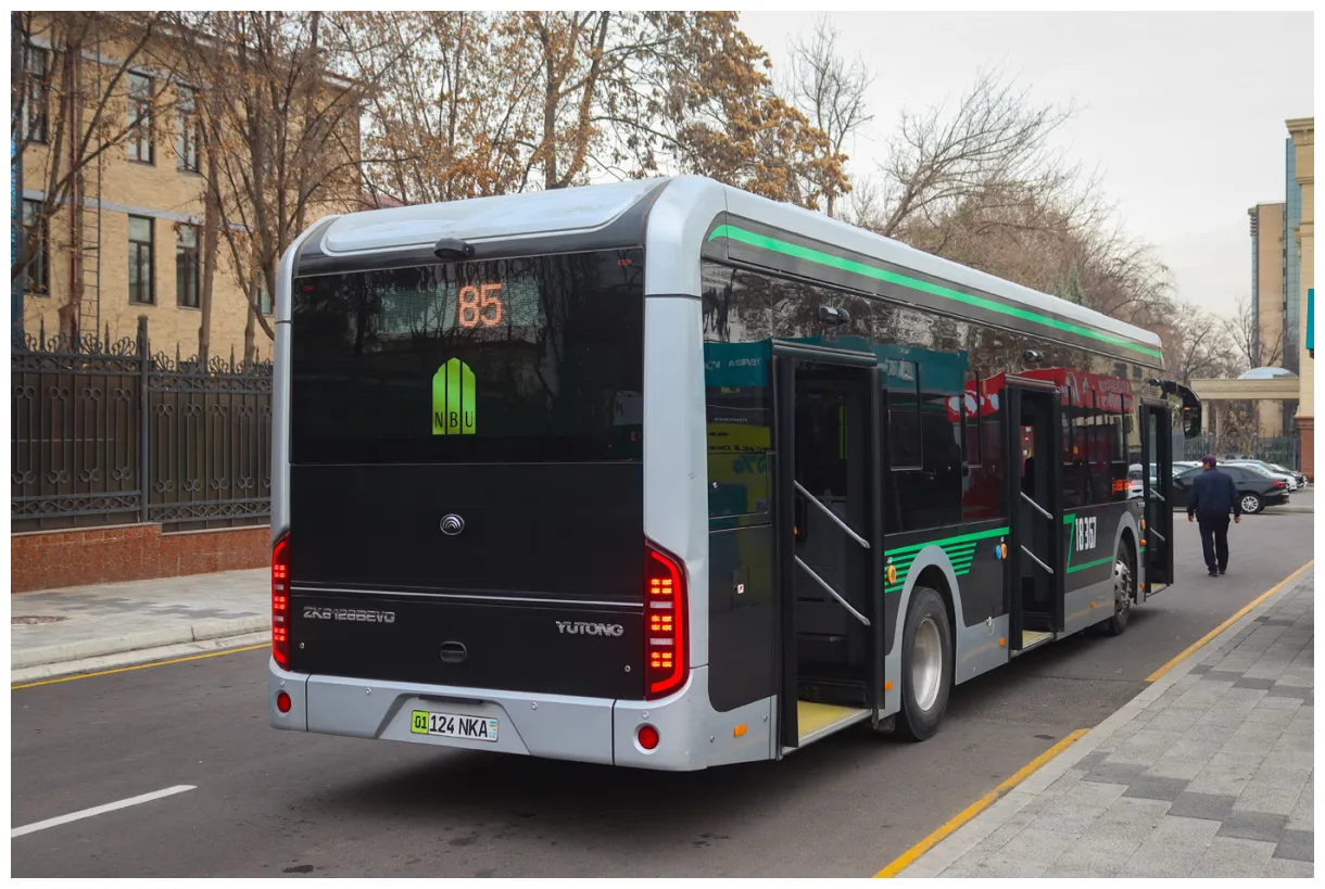 Tashkent, yutong zk6126bevg # 18367 — — bus