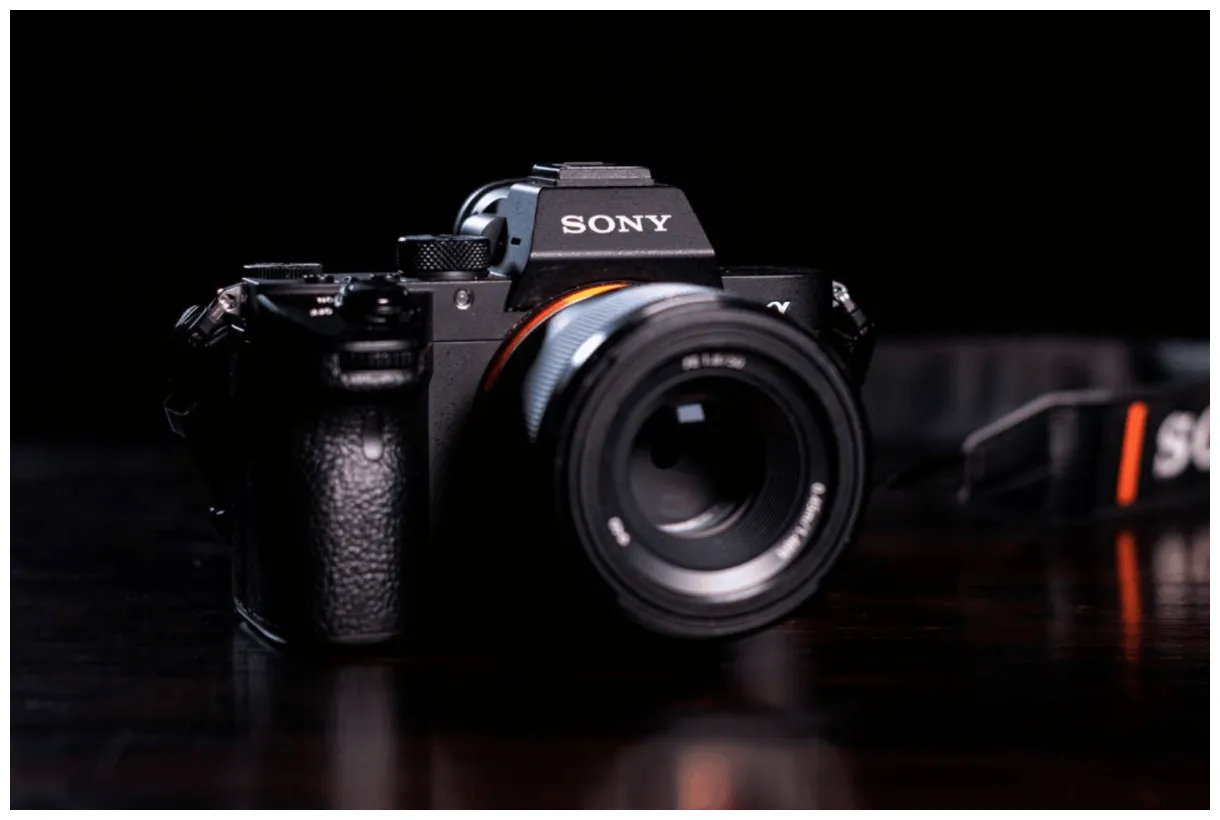 7 best sony cameras for graphy and vlogging in 2025