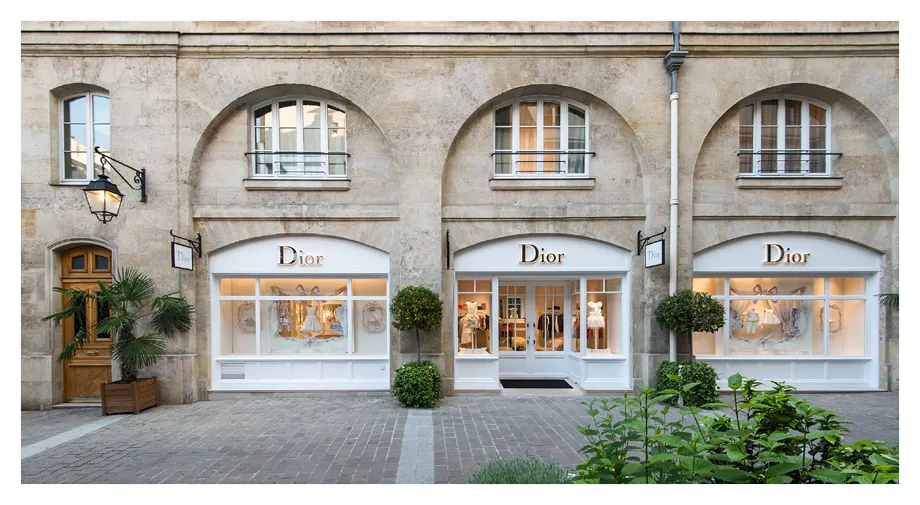 » Baby Dior estrena boutique en París.LOFF.IT