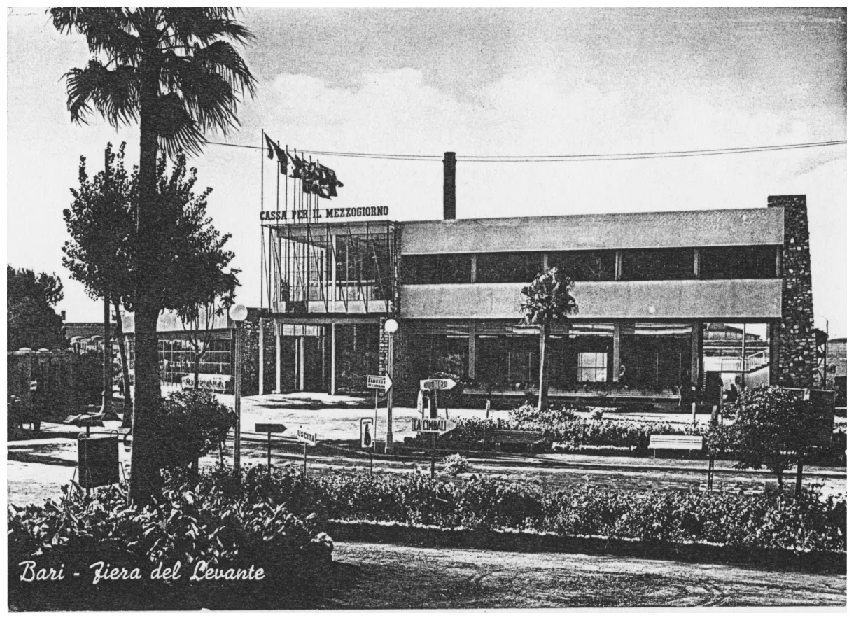 Edifici pubblici rossi restauri