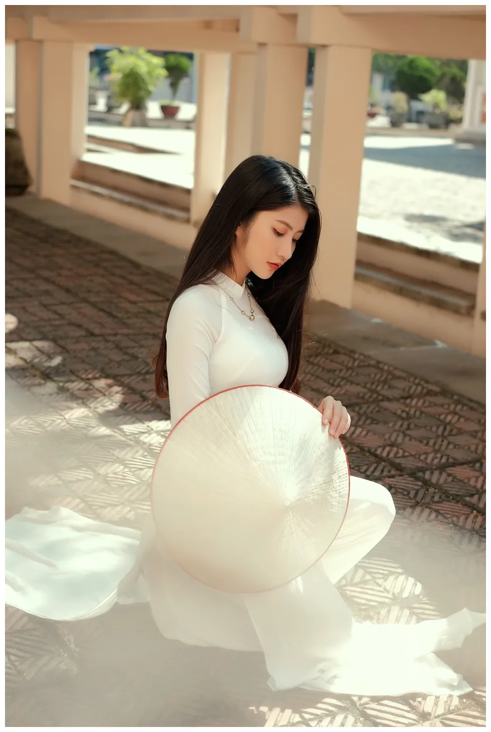 Nét duyên thầm "gieo thương nhớ" của thiếu nữ ninh bình trong tà áo dài